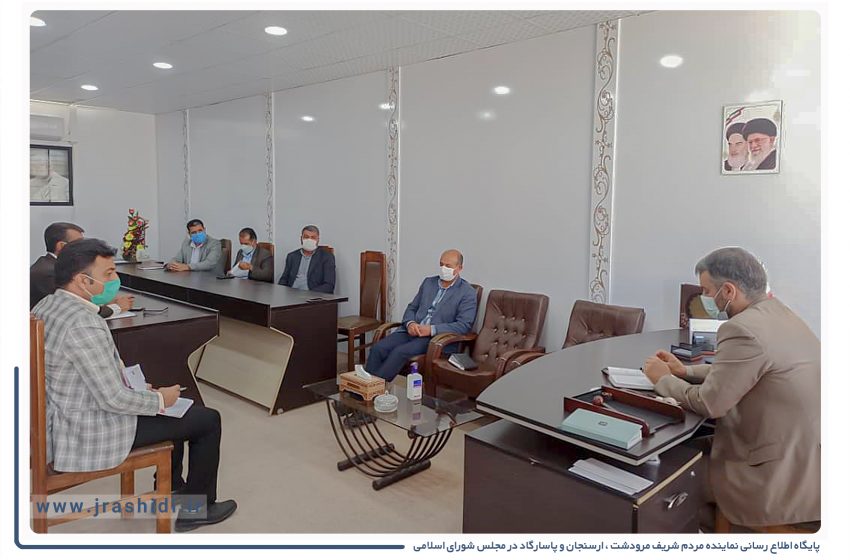  جلسات با جمعی از معتمدان شهرستان‌های ارسنجان و پاسارگاد